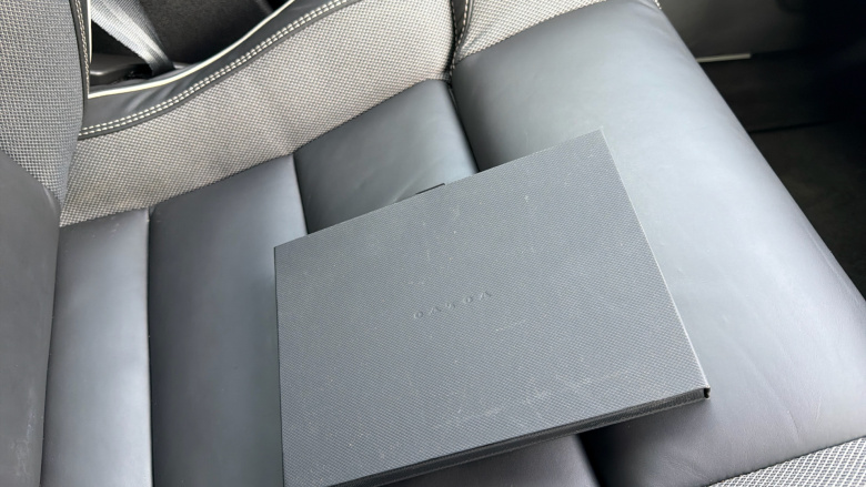 Volvo Xc60 2.0 B4D R DESIGN 5dr AWD Geartronic Diesel Estate